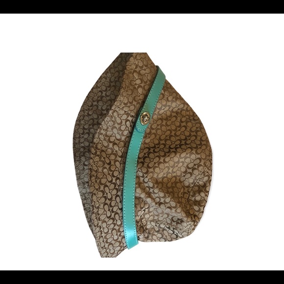 Super cute COACH bucket hat! - Picture 4 of 5